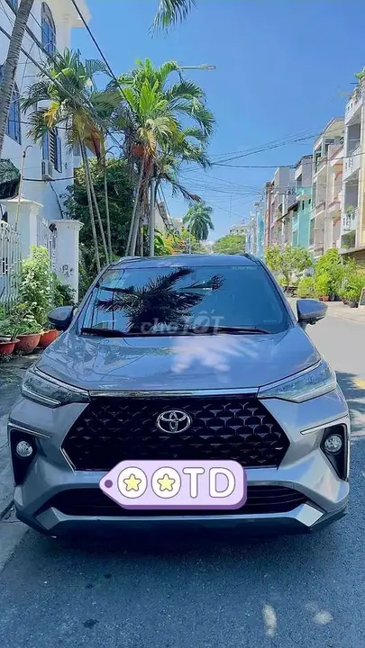 Toyota Veloz Cross