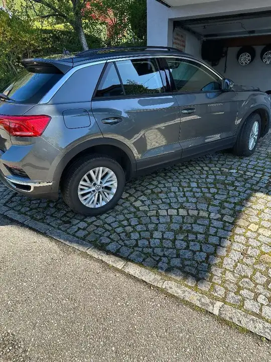 Volkswagen T-Roc 2018 photo 3