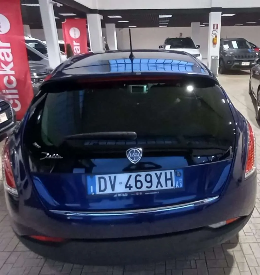 Lancia Delta 2009 photo 3