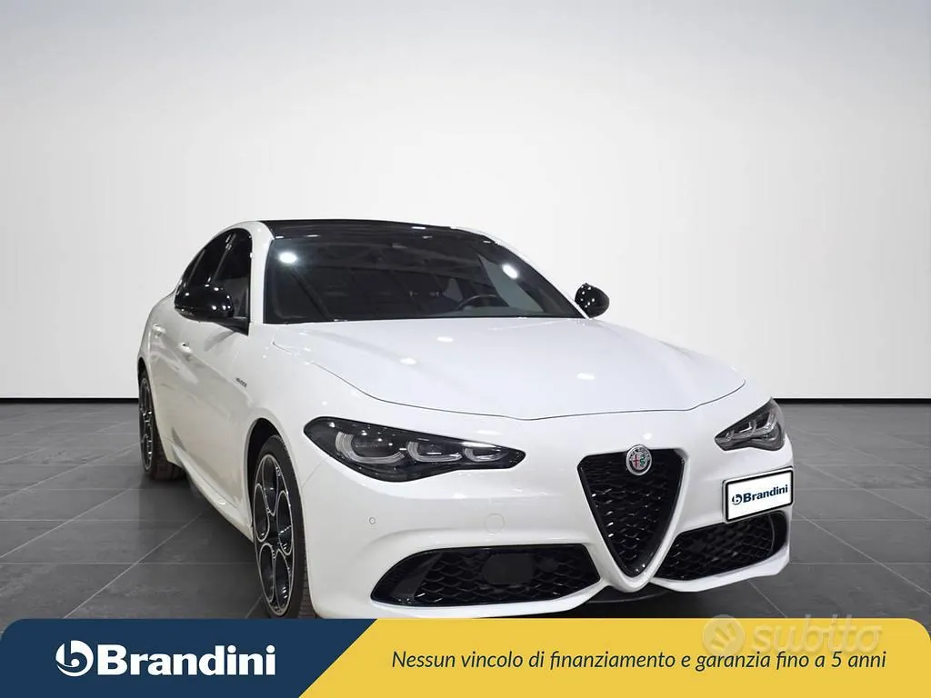 Alfa Romeo Giulia 2024 photo 4