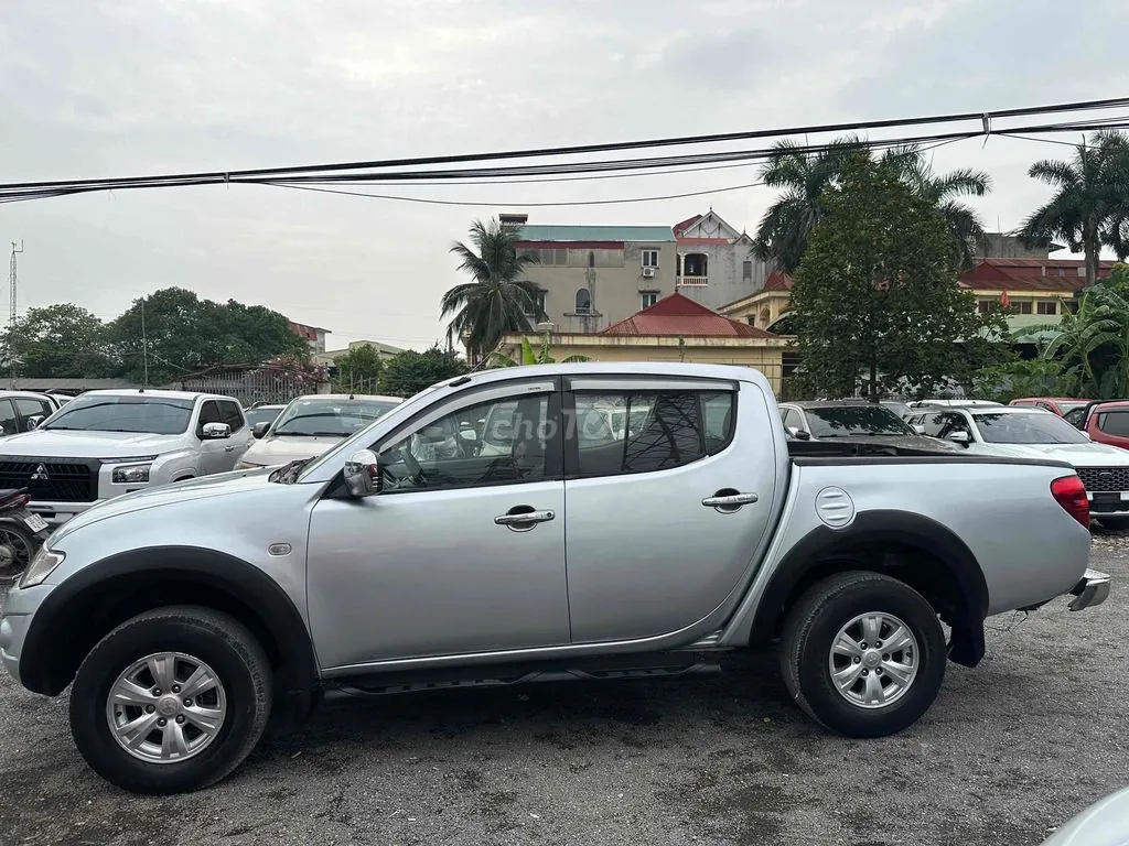 Mitsubishi Triton 2009 photo 4