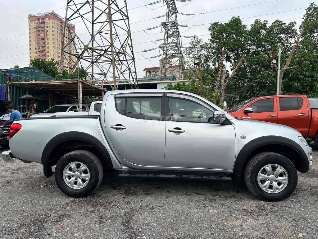 Mitsubishi Triton 2009 photo 5