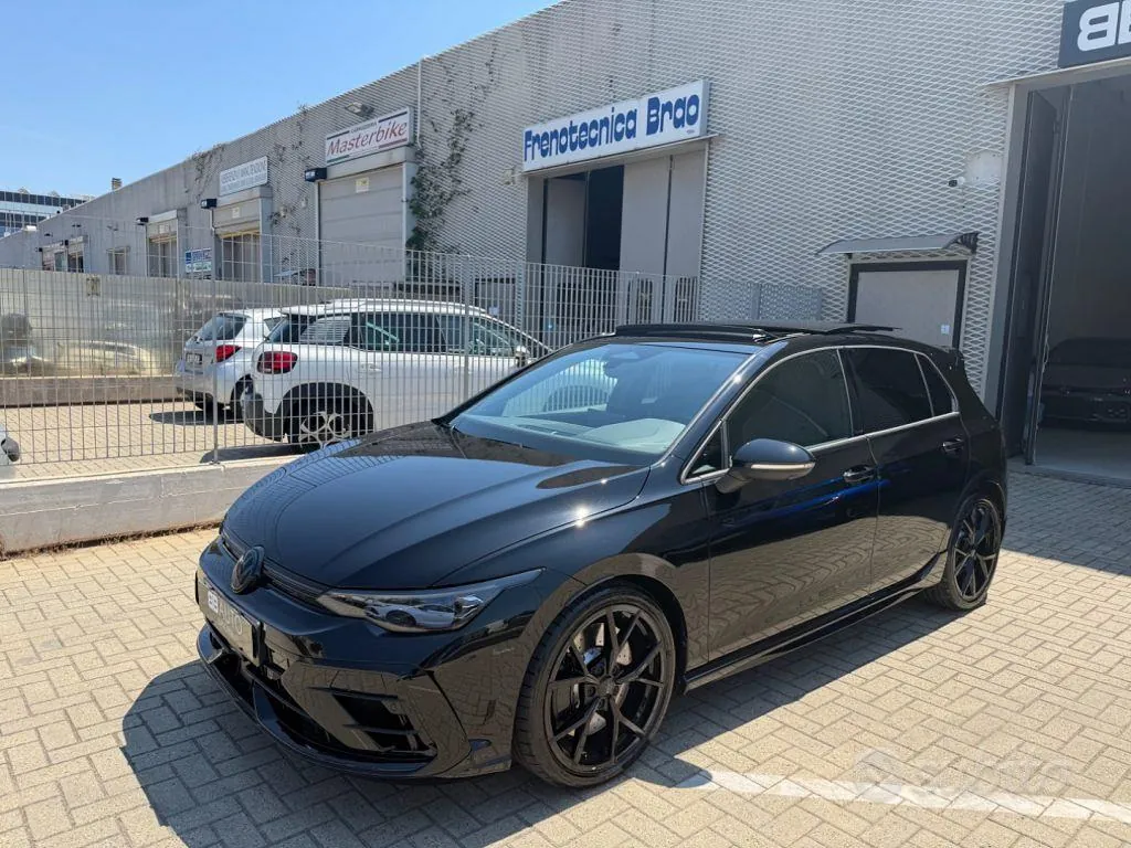 Volkswagen Golf R 2025 photo 3