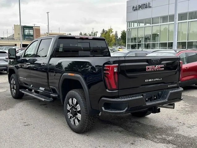 GMC Sierra 3500Hd 2026 photo 2