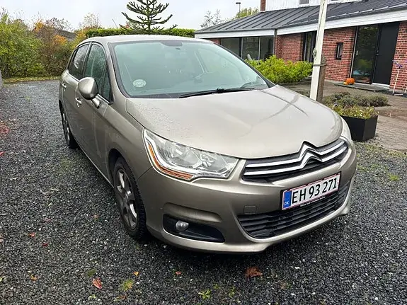 Citroen C4 2011 photo 2