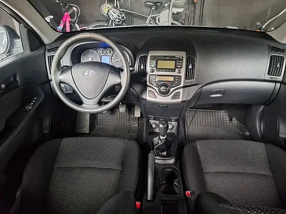 Hyundai I30 2011 photo 3