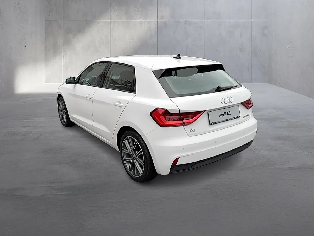 Audi A1 2026 photo 3