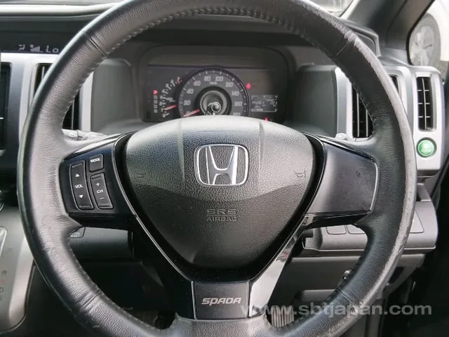 Honda Stepwagon 2010 photo 2