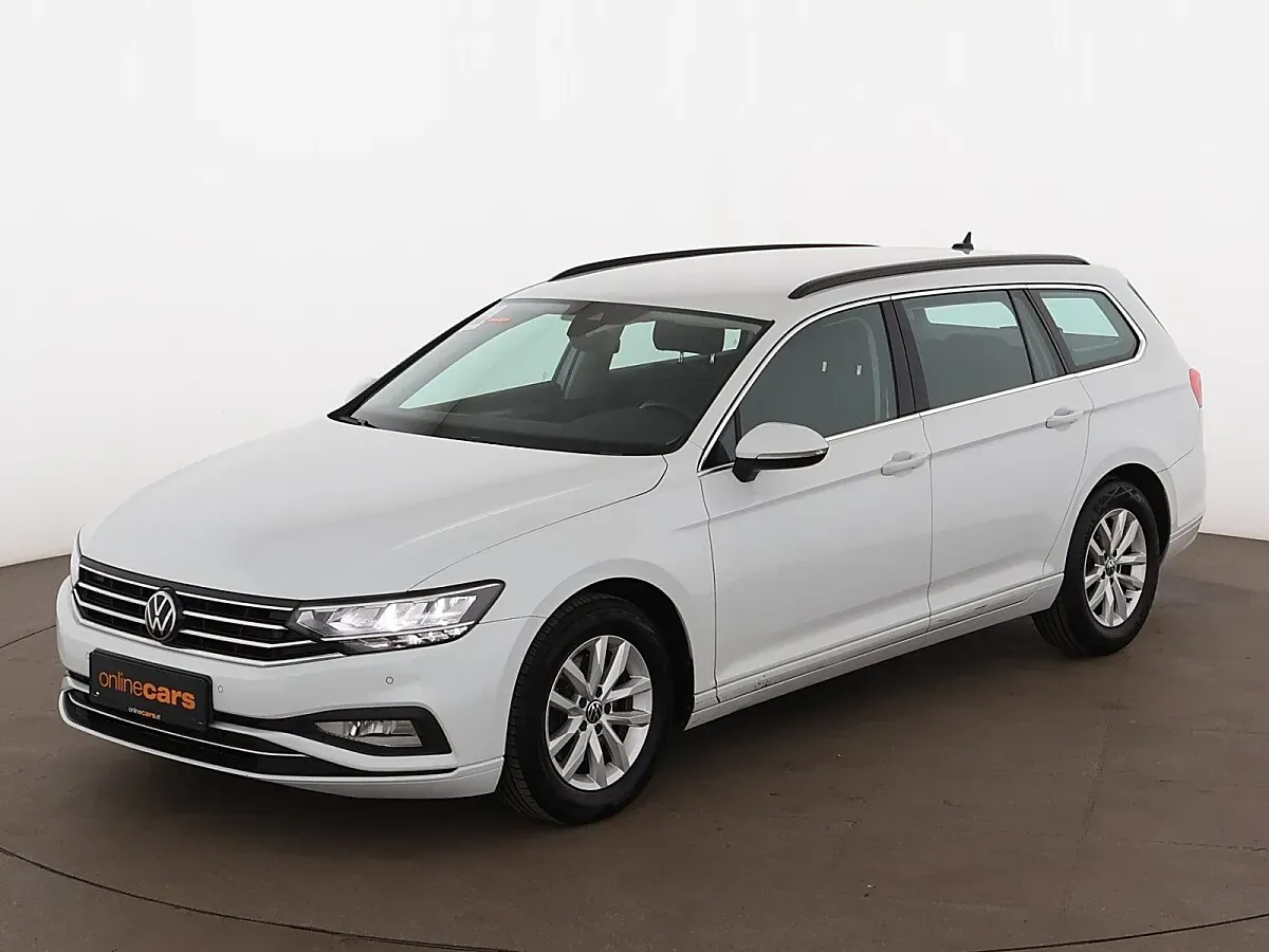 Volkswagen Passat 2023 photo 2