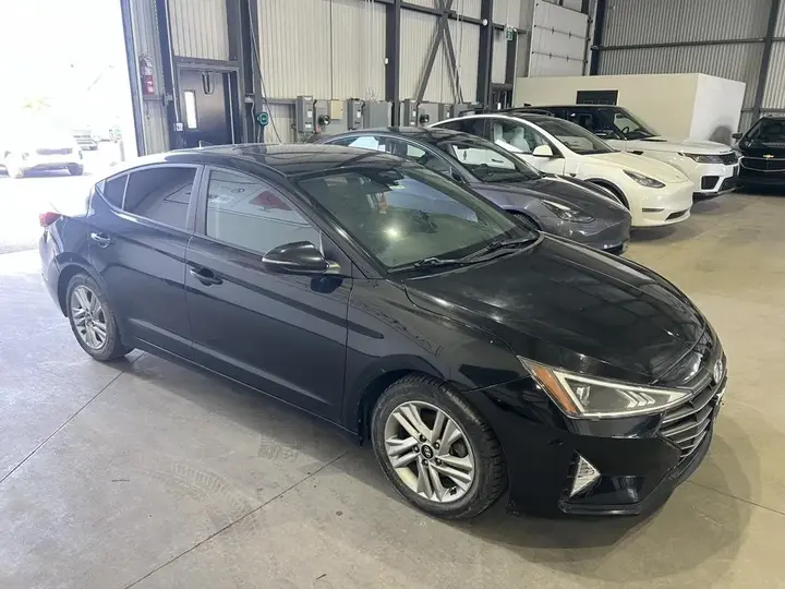 Hyundai Elantra 2020 photo 2