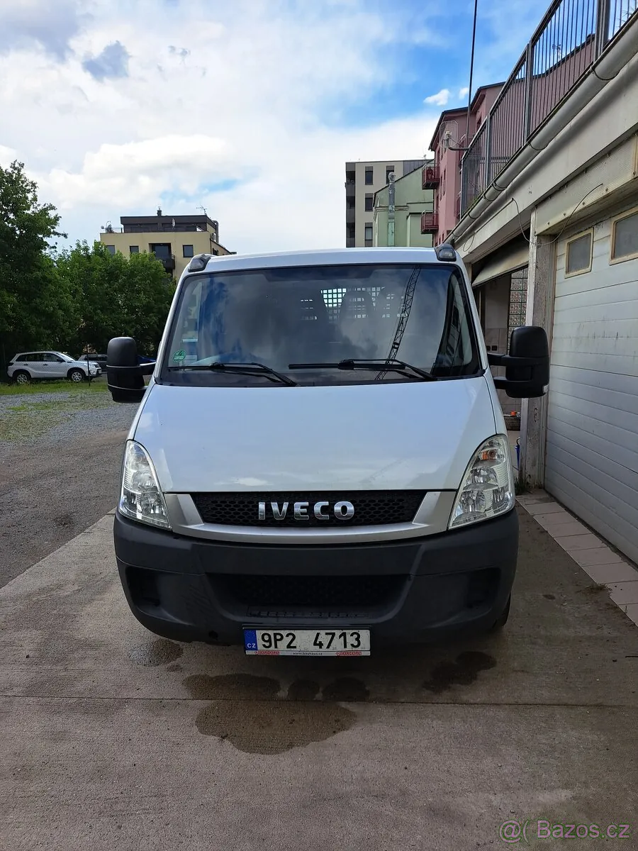 Iveco Daily 2013 photo 5