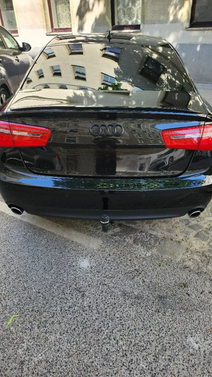 Audi A6 2011 photo 2