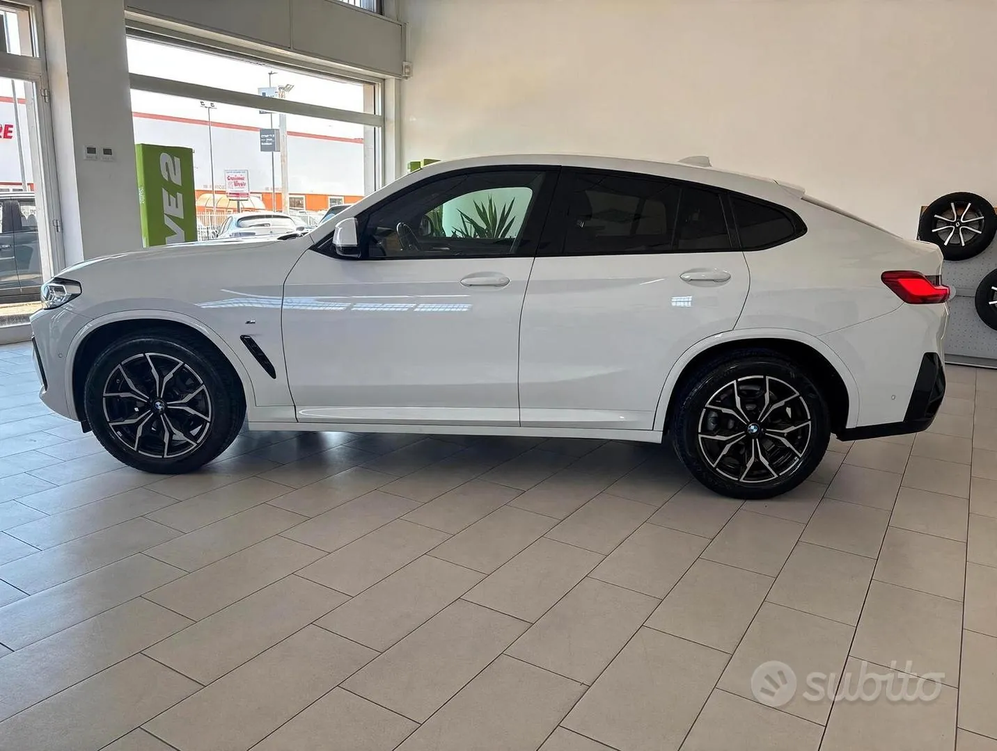 BMW X4 2023 photo 4