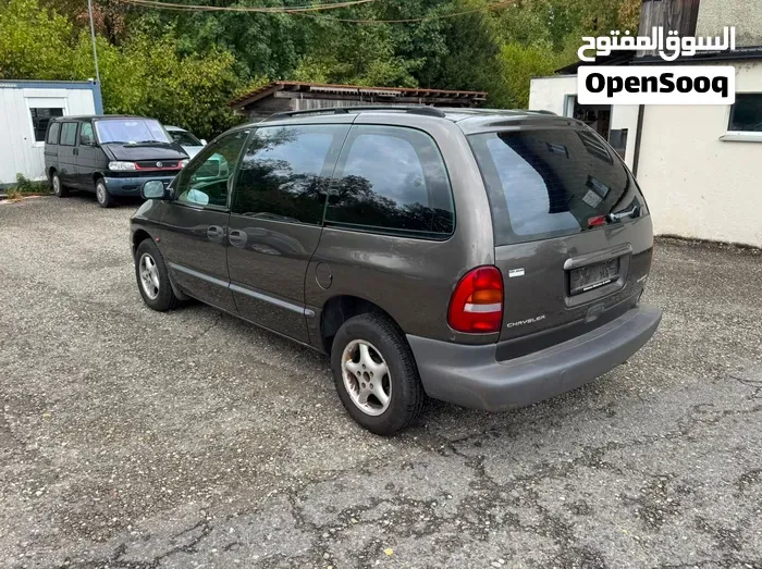 Chrysler Voyager 2000 photo 3