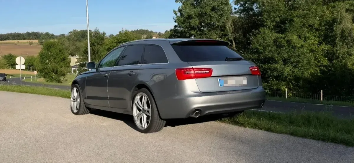 Audi A6 2012 photo 2