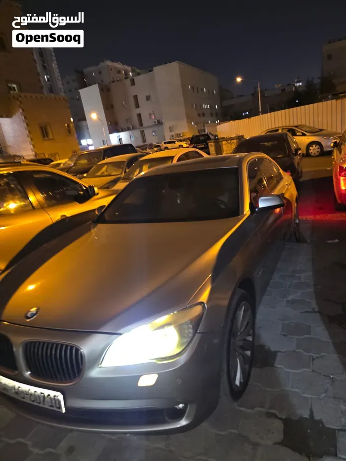 BMW 7 Series 2010 photo 4