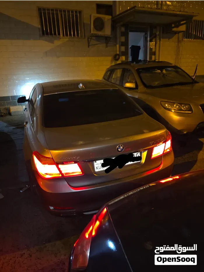 BMW 7 Series 2010 photo 3