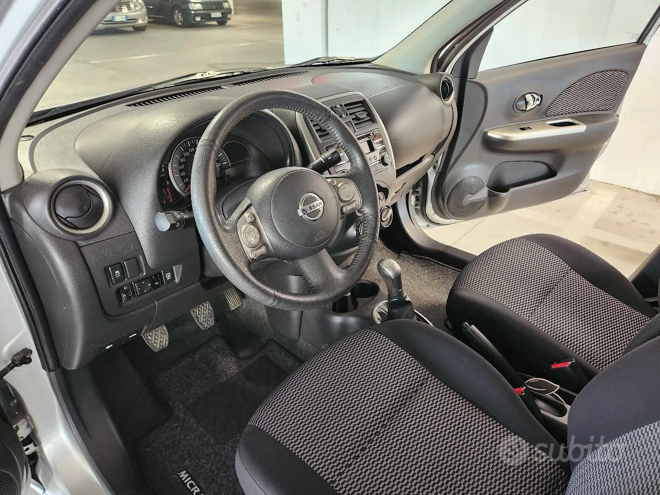Nissan Micra 2017 photo 5