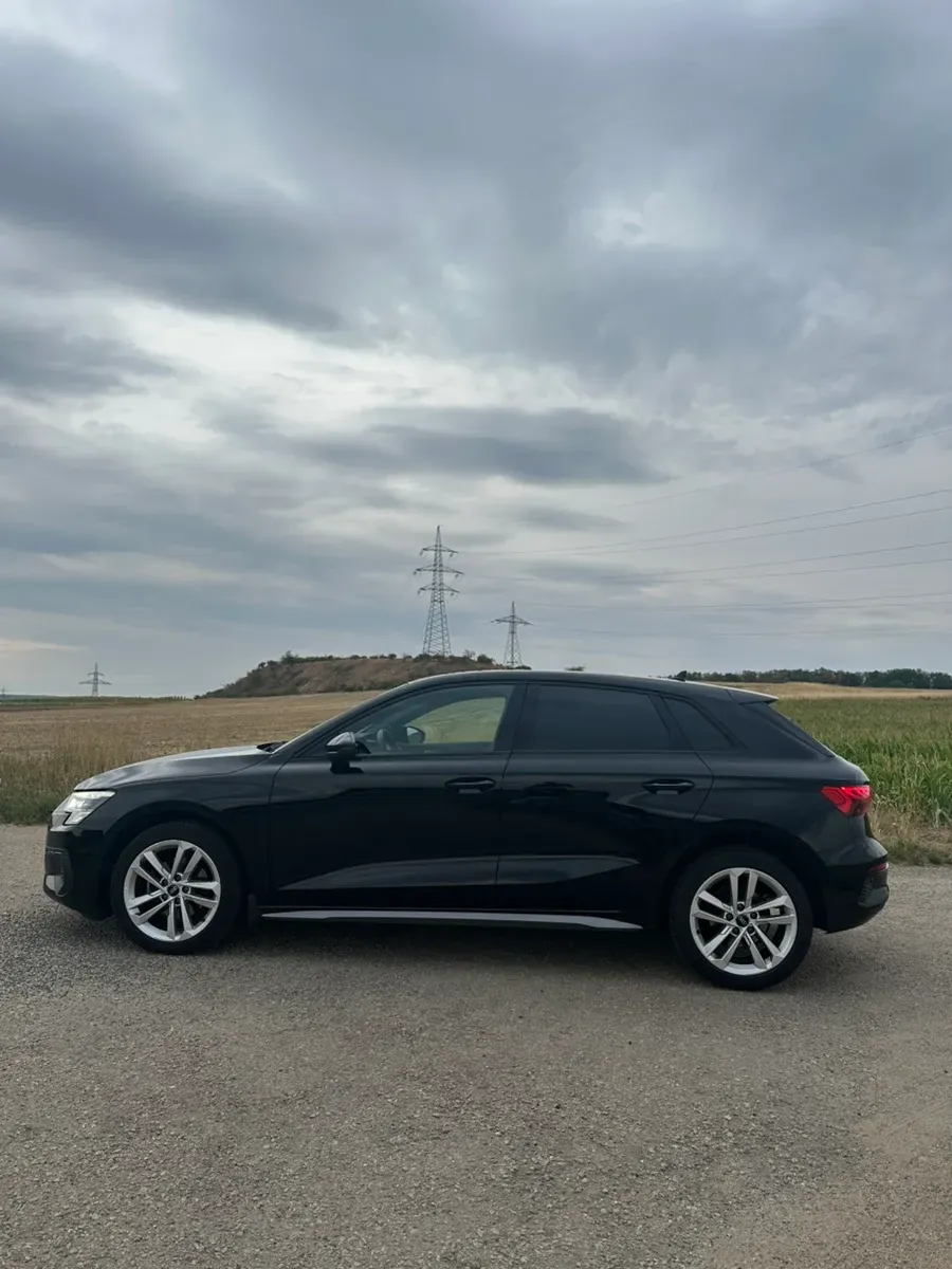 Audi A3 2022 photo 2