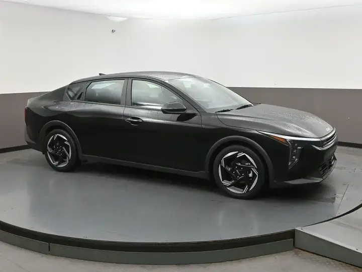 Kia K4