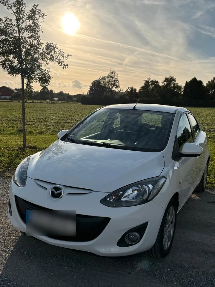 Mazda 2