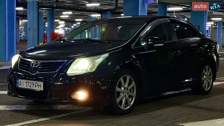 Toyota Avensis 2011 photo 2