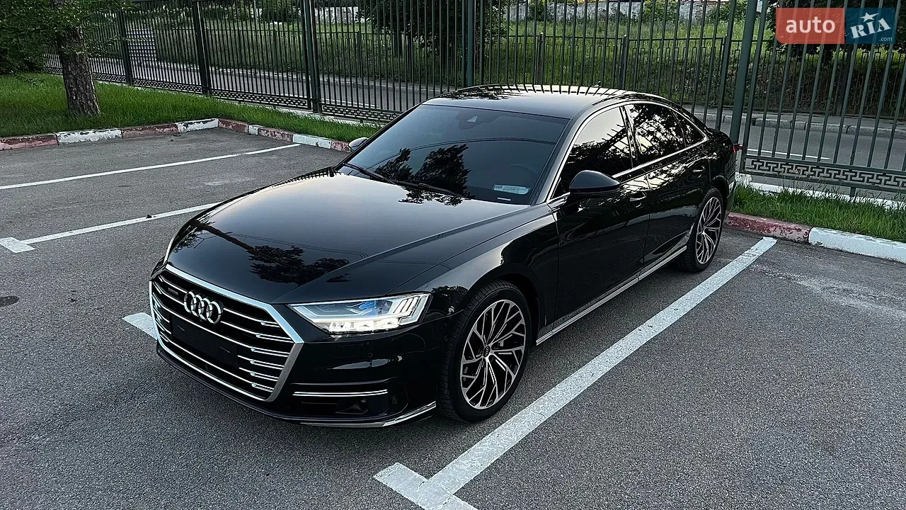 Audi A8 2018 photo 4