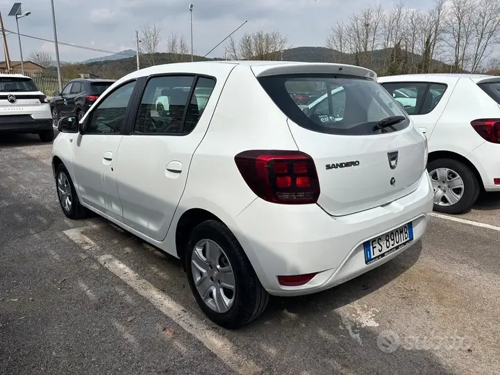 Dacia Sandero 2018 photo 4