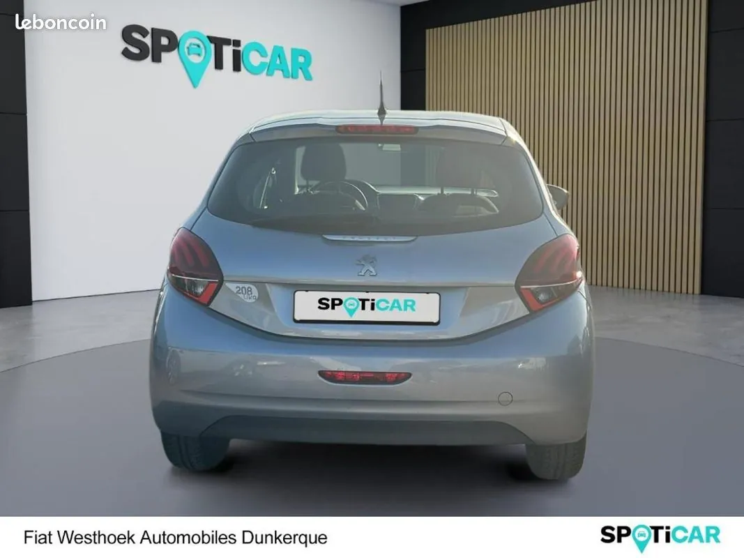 Peugeot 208 2019 photo 4