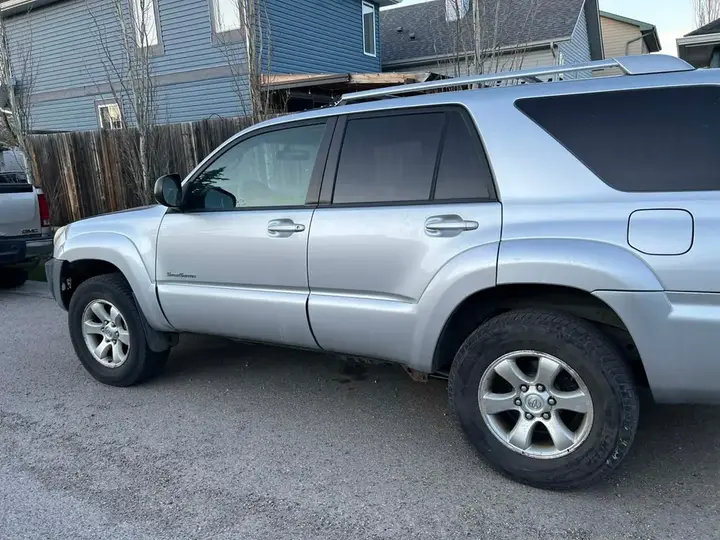 Toyota 4Runner 2007 photo 2
