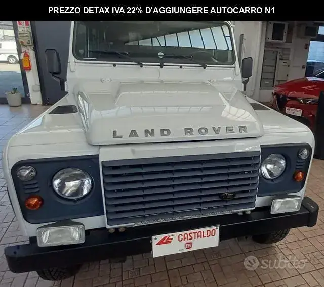 Land Rover Defender