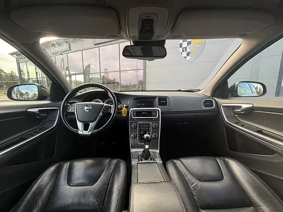 Volvo V60 2012 photo 5