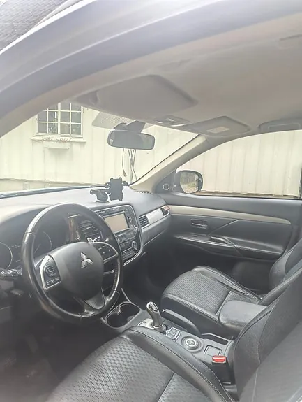 Mitsubishi Outlander 2014 photo 5