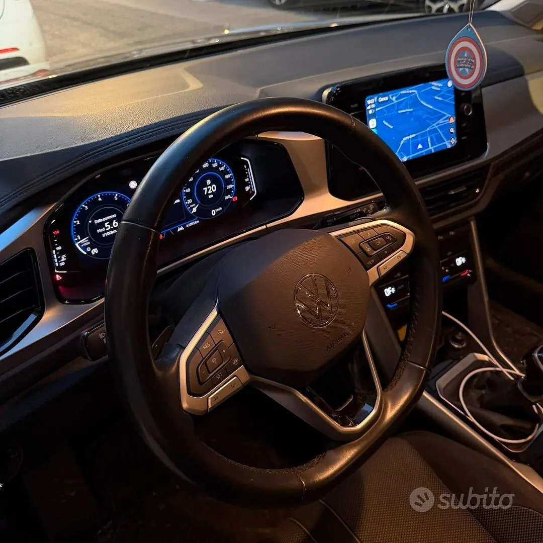 Volkswagen T-Roc 2024 photo 4
