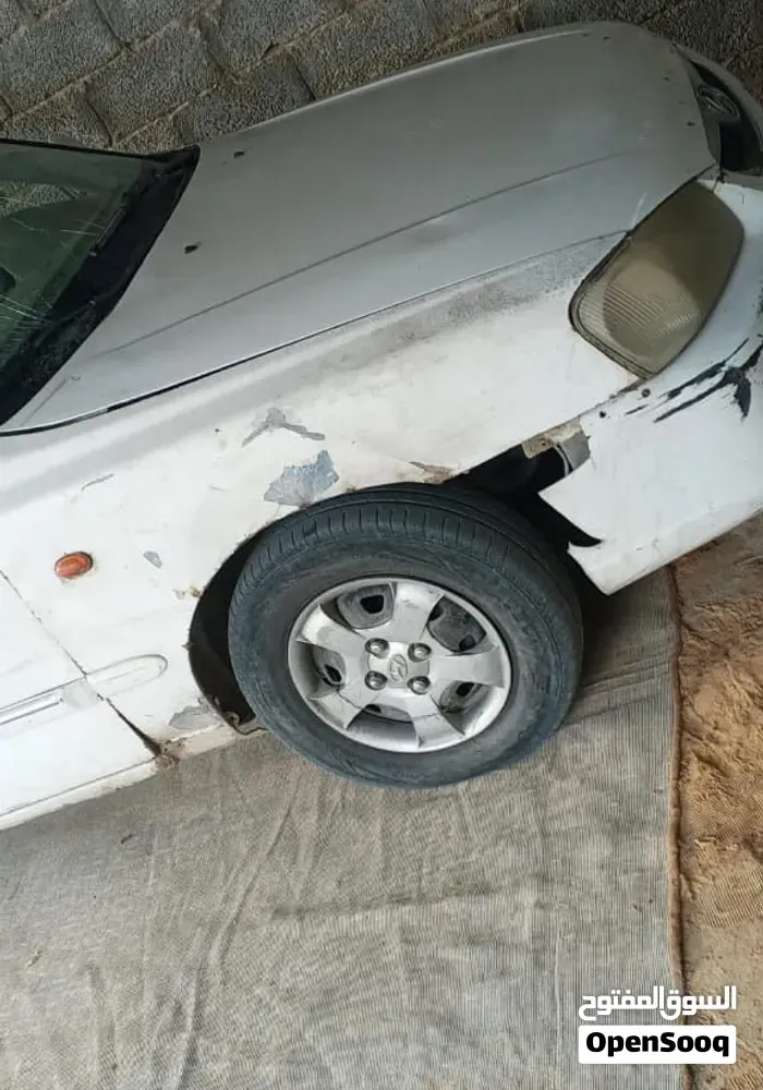 Hyundai Verna 2010 photo 2