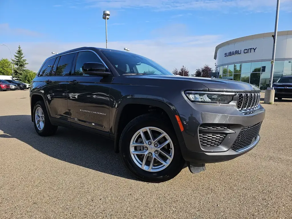 Jeep Grand Cherokee 2024 photo 2