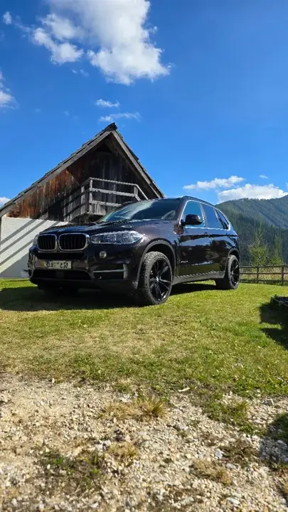 BMW X5 2015 photo 2