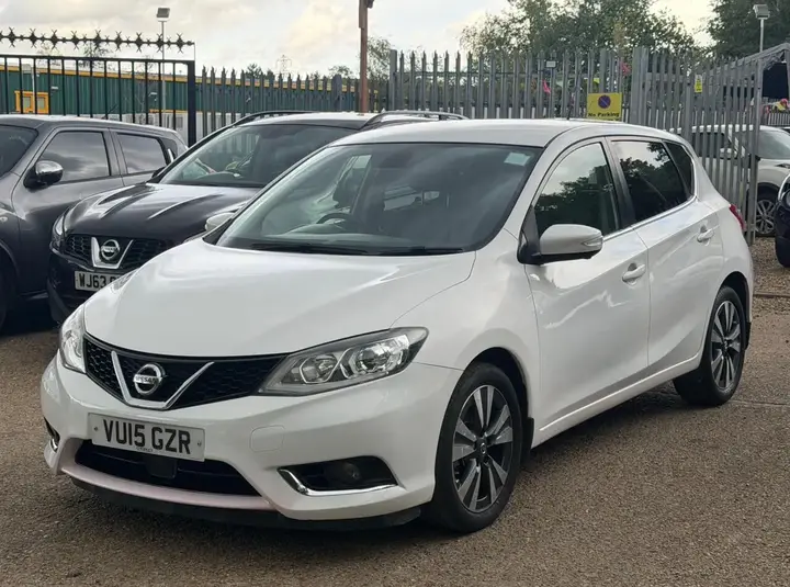 Nissan Pulsar 2015 photo 4