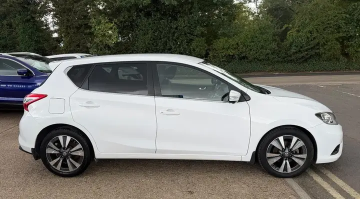Nissan Pulsar 2015 photo 5