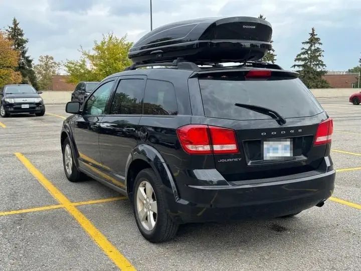 Dodge Journey 2013 photo 2