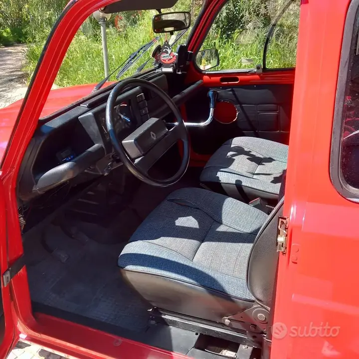 Renault 4 1987 photo 2
