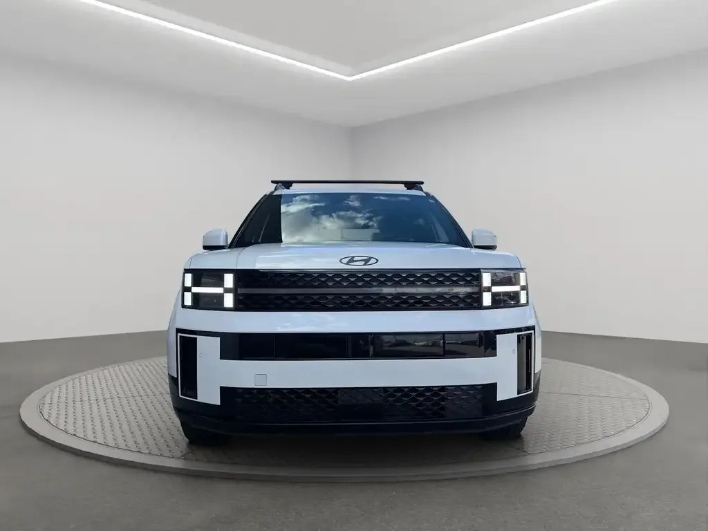 Hyundai Santa Fe 2026 photo 2