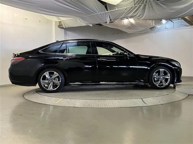 Toyota Crown 2020 photo 5