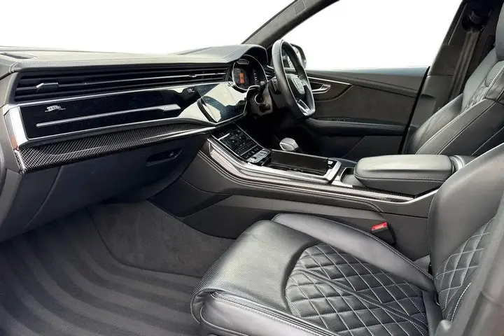 Audi Sq8 2020 photo 2