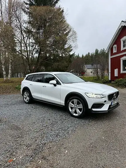 Volvo V60 Cross Country 2020 photo 5