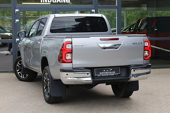 Toyota Hilux 2023 photo 3