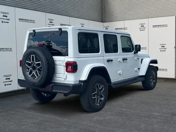 Jeep Wrangler 2026 photo 5