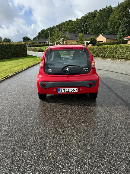 Peugeot 107 2008 photo 5