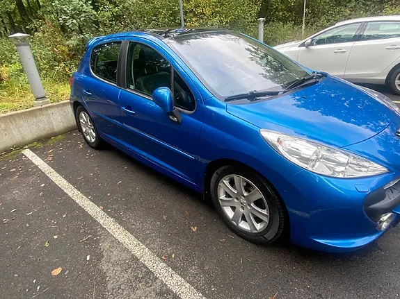 Peugeot 207 2007 photo 4