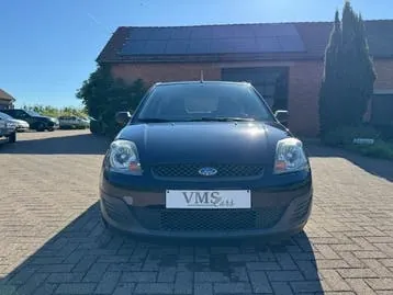 Ford Fiesta 2006 photo 2
